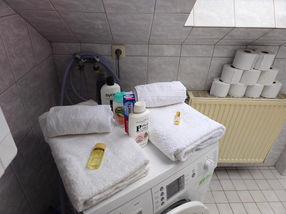 Sauna - Massage -Bodensee-Cinema Feeling- Home Sharing - Parking - Kueche Радольфцелль  Экстерьер фото