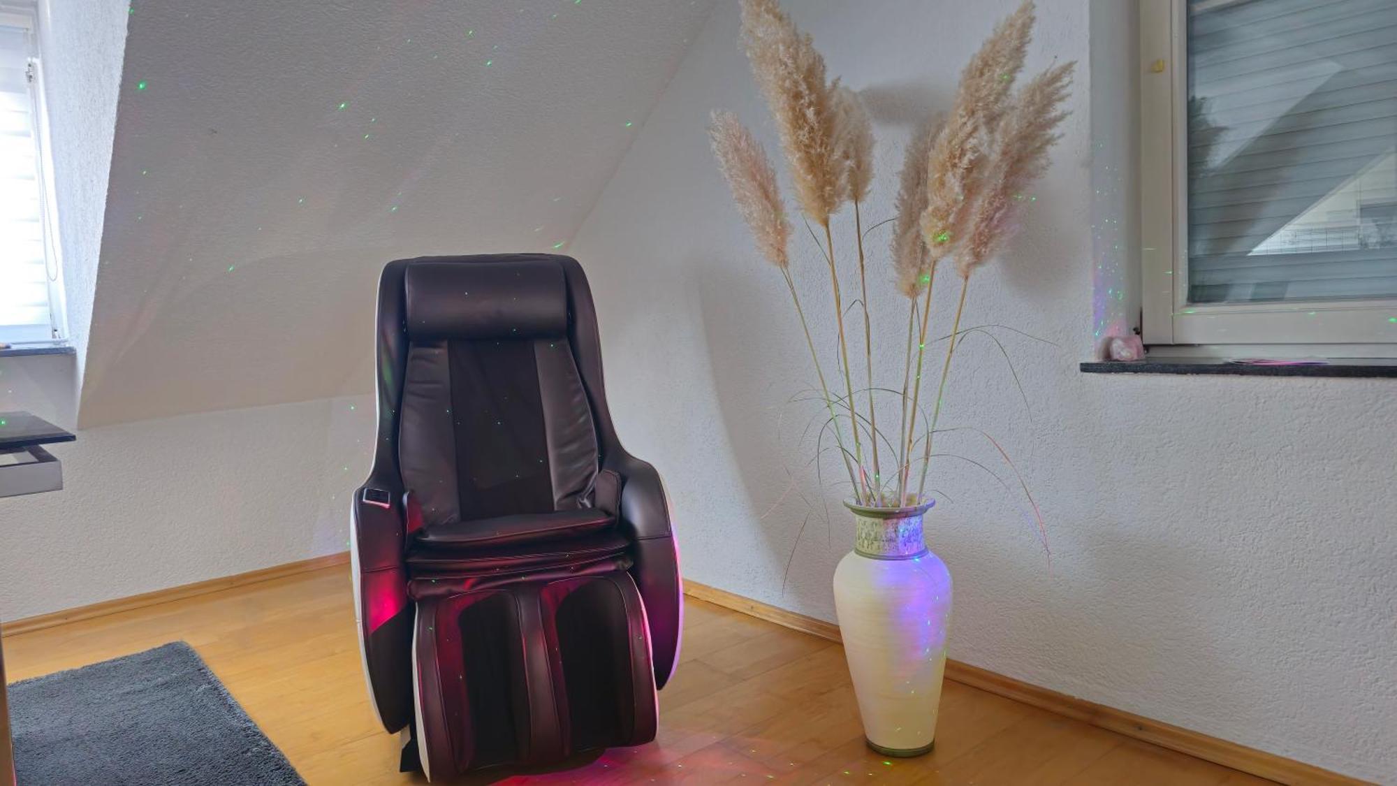 Sauna - Massage -Bodensee-Cinema Feeling- Home Sharing - Parking - Kueche Радольфцелль  Экстерьер фото